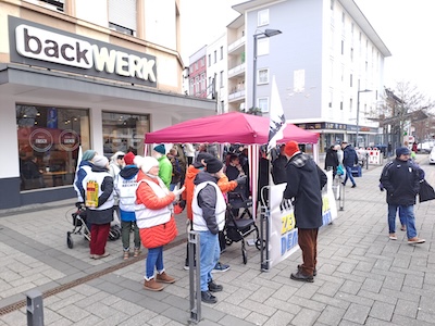 Infostand Marienstraße 01.02.2025 (c) Chris Wiese